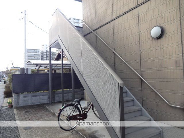 シャーメゾン松屋町の玄関写真