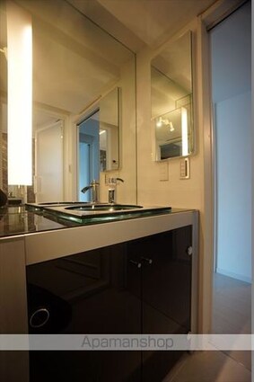 ファーストレジデンス栄[1LDK/47.69m2]の洗面所