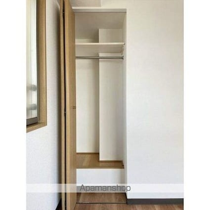 スカイコートヴァンテアン早稲田[1K/23.19m2]の収納