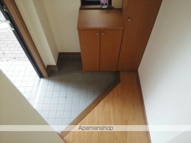 GLASS WING 2000の内装写真