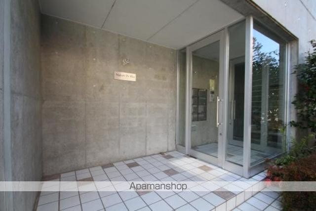 MAISON DE BLEUの玄関写真