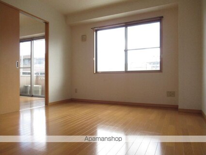 ラパン・ドゥ・上杉[2K/48.7m2]の内装1