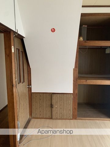 丸亀市 2階建 築49年の内装写真