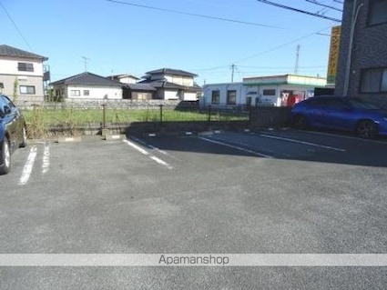 グローリッチ[3DK/61.94m2]の駐車場