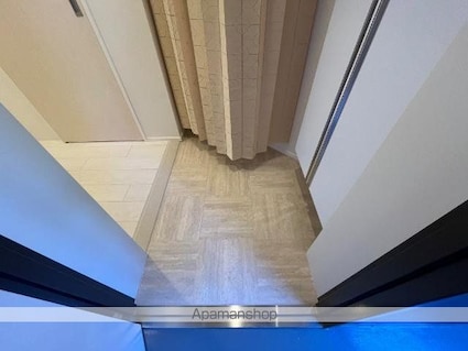 ラヴァリエ[1K/26.43m2]の玄関