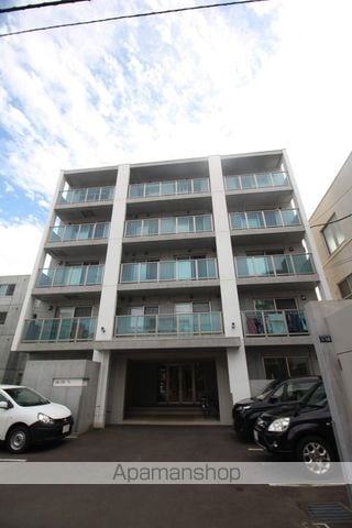 札幌市軌道線 西線６条駅 徒歩2分 5階建 築12年の外観写真