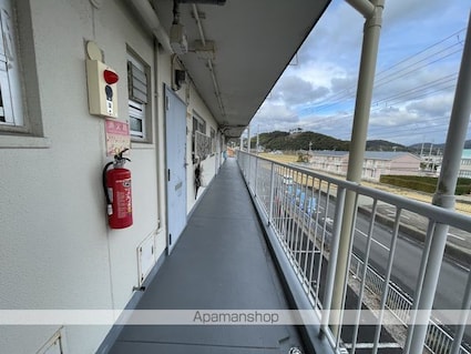 和歌山県御坊市藤田町藤井[2K/28.98m2]の共用部3