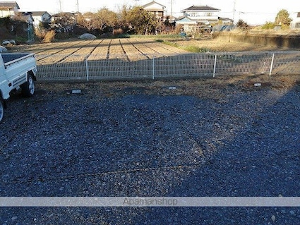 レオパレスヴァンベール[1K/24.84m2]の駐車場