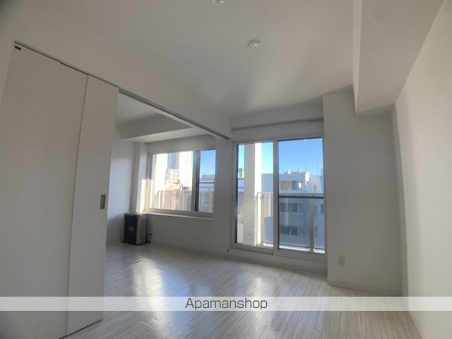 ラディア近代美術館前の内装写真