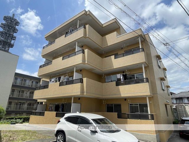 高橋マンションの外観写真