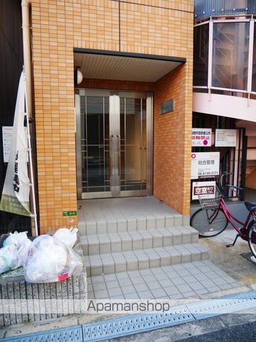 アリエスかまくらの玄関写真