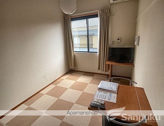 レオパレスクレセント山越の内装写真