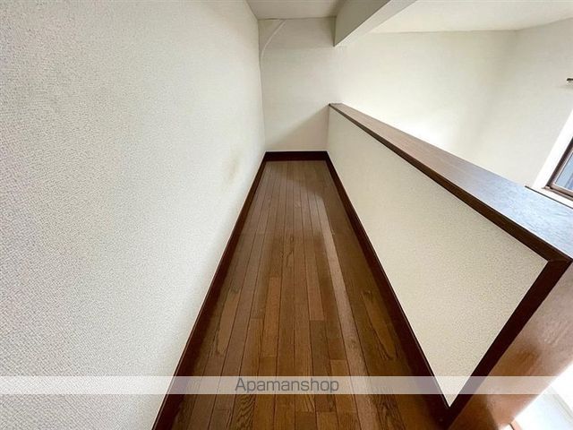 アーバン栗生の内装写真