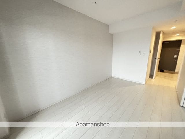 ATTIRANT西三国の内装写真