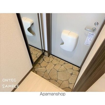 ラフィネ西軽井沢Ｂ[1K/30.02m2]の玄関