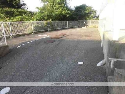 レオパレスブランネージュ[1K/20.28m2]の駐車場