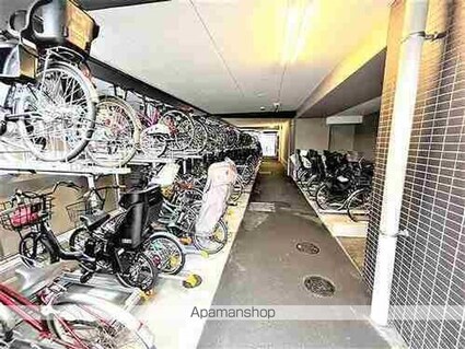 ライオンズ国泰寺グランアクシス[3LDK/70.4m2]の共用部4