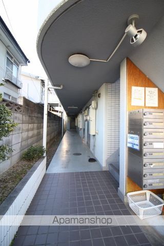 エスペーロ伊島の玄関写真