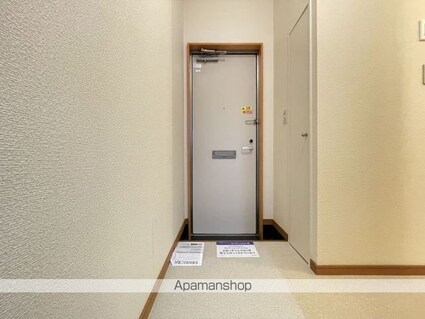 レオパレスプレミールＳ＆Ｎ[1K/23.18m2]の玄関