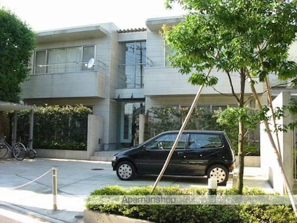 オークヴィラ[1LDK/40.9m2]の外観1