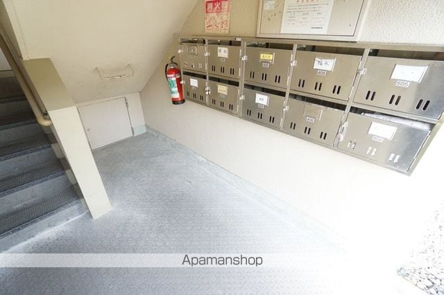 郡山団地A24棟の玄関写真