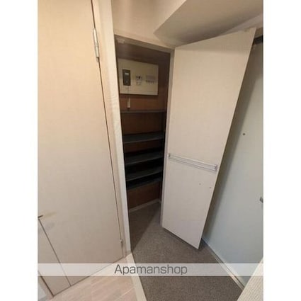 ファーニッシュ山王[1K/30m2]の収納2