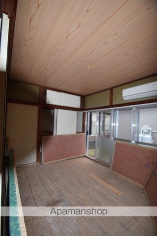 鳶尾青木貸家の内装写真