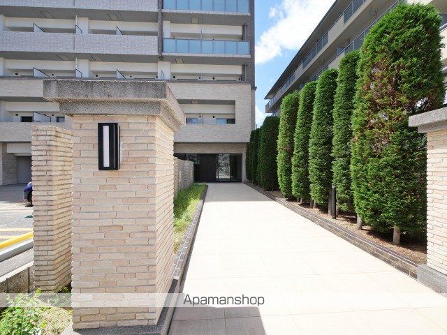 レジディア新大阪の外観写真