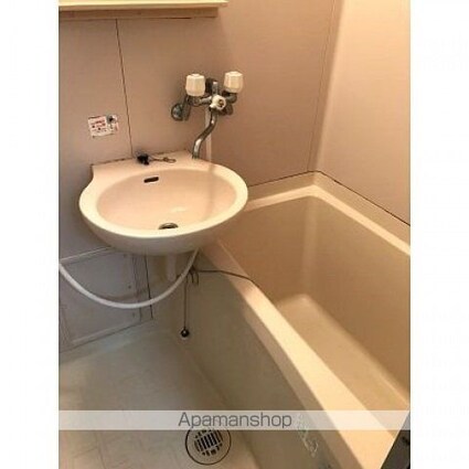 広島県広島市佐伯区五日市１丁目[1K/25.6m2]のバス