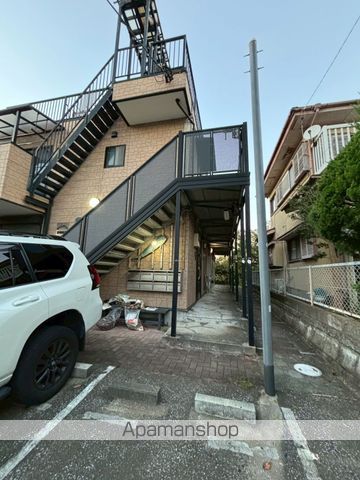 セレンゲティ東朝比奈の玄関写真