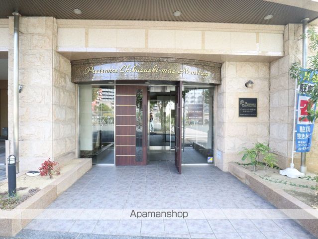 プレサンス千種駅前ネオステージの玄関写真