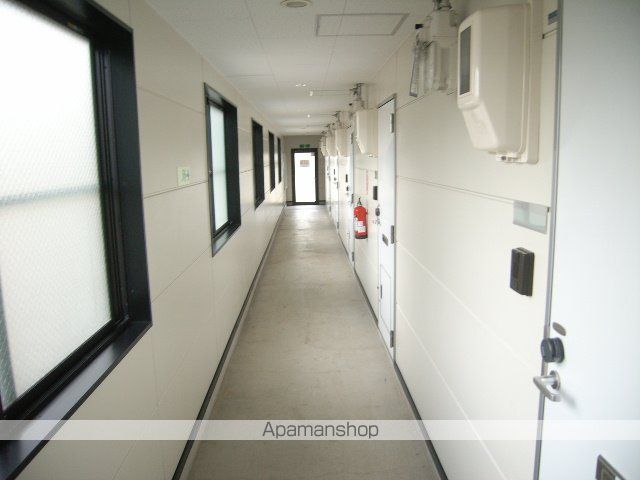 レオパレスエスペールポナールの玄関写真