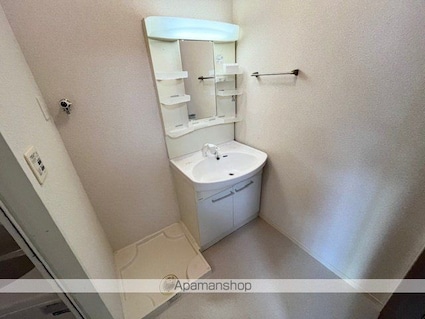 ファミーユ旭ヶ丘Ⅱ[1LDK/46.61m2]の洗面所