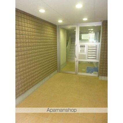 メゾン新江古田[1K/23.48m2]のエントランス2