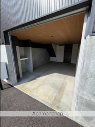 ガレージハウス東北福祉大前駅[2LDK/76.17m2]の駐車場