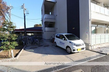 リブリ・武蔵野[1K/26.08m2]の駐車場