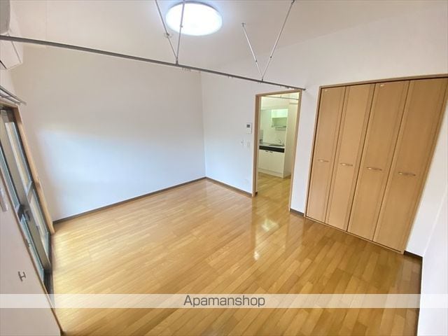 スカイマンションDの内装写真