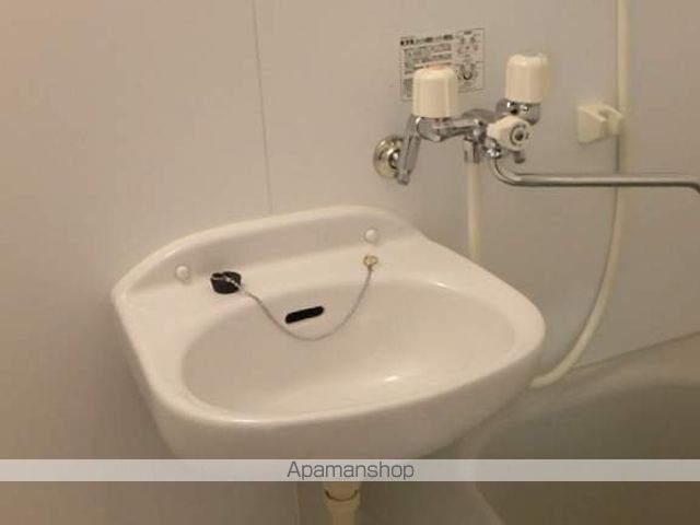 三進栄通マンションの内装写真