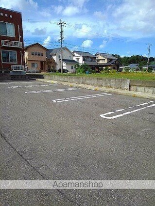 福井県あわら市自由ケ丘２丁目[2DK/42.89m2]の駐車場