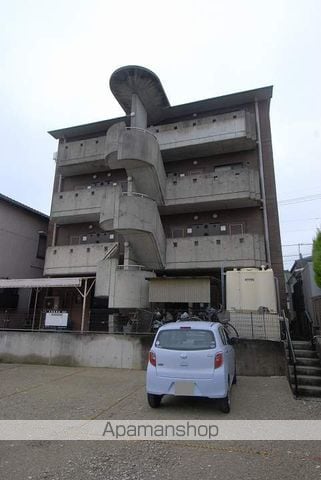 アーバンフジの玄関写真