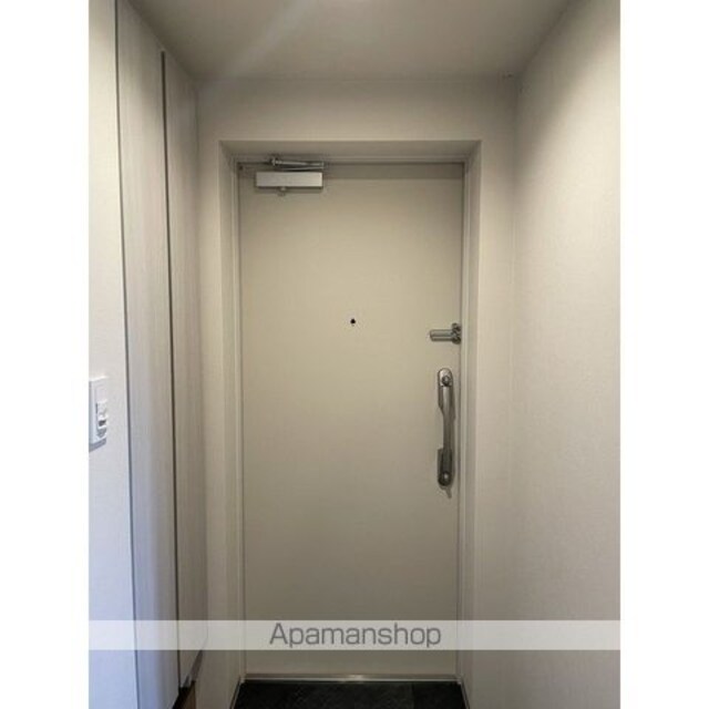 ウェルスクエア祖師ヶ谷大蔵[2LDK/40.47m2]の玄関