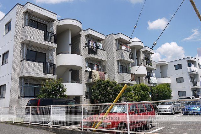 金井マンションBの外観写真
