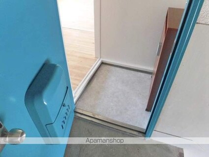 ビレッジハウス小山２号棟[2K/33.09m2]の玄関