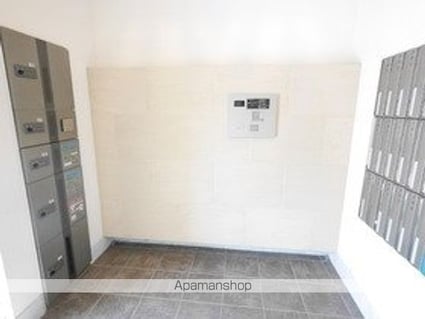 東京都杉並区高円寺南５丁目[1K/27.06m2]のエントランス4