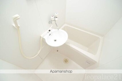 レオパレスハッピネスコート[1K/20.28m2]のバス