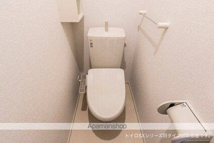 大阪府岸和田市加守町２丁目[1LDK/43.32m2]のトイレ