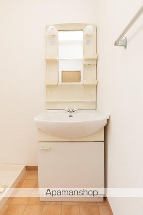 メゾン・ド・クレアＡ棟[2LDK/55.89m2]の洗面所