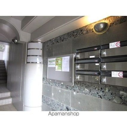 東京都世田谷区上用賀１丁目[2LDK/58.38m2]の外観3