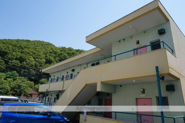 レジデンスモチヅキ A棟の外観写真