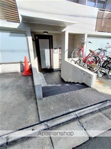 ジ・アメニティ千里山の玄関写真